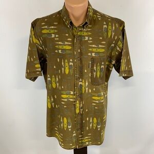 Woolrich kayak theme lodge style short sleeve button down shirt.  M